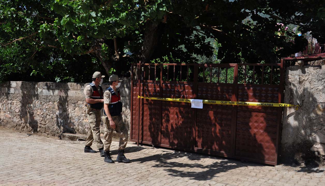 Gaziantep'de 'Geçmiş Olsun' ziyareti pahalıya patladı! 49 kişi karantinada