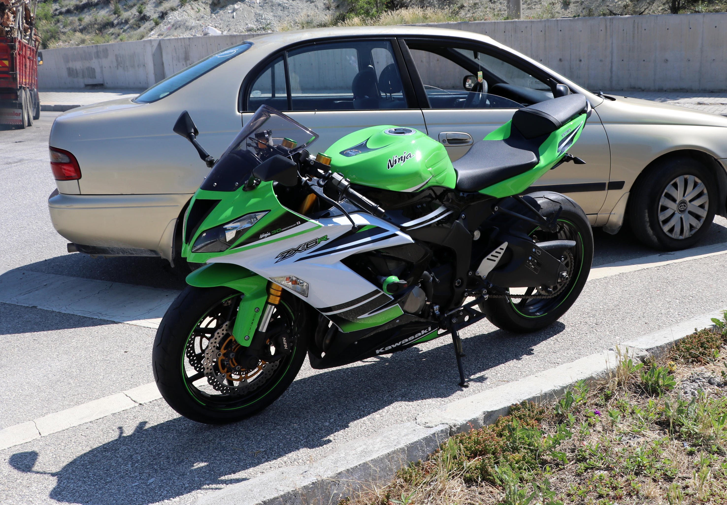 Dur ihtarına uymayan gençten ilginç savunma: ''Polisin el salladığını düşündüm''