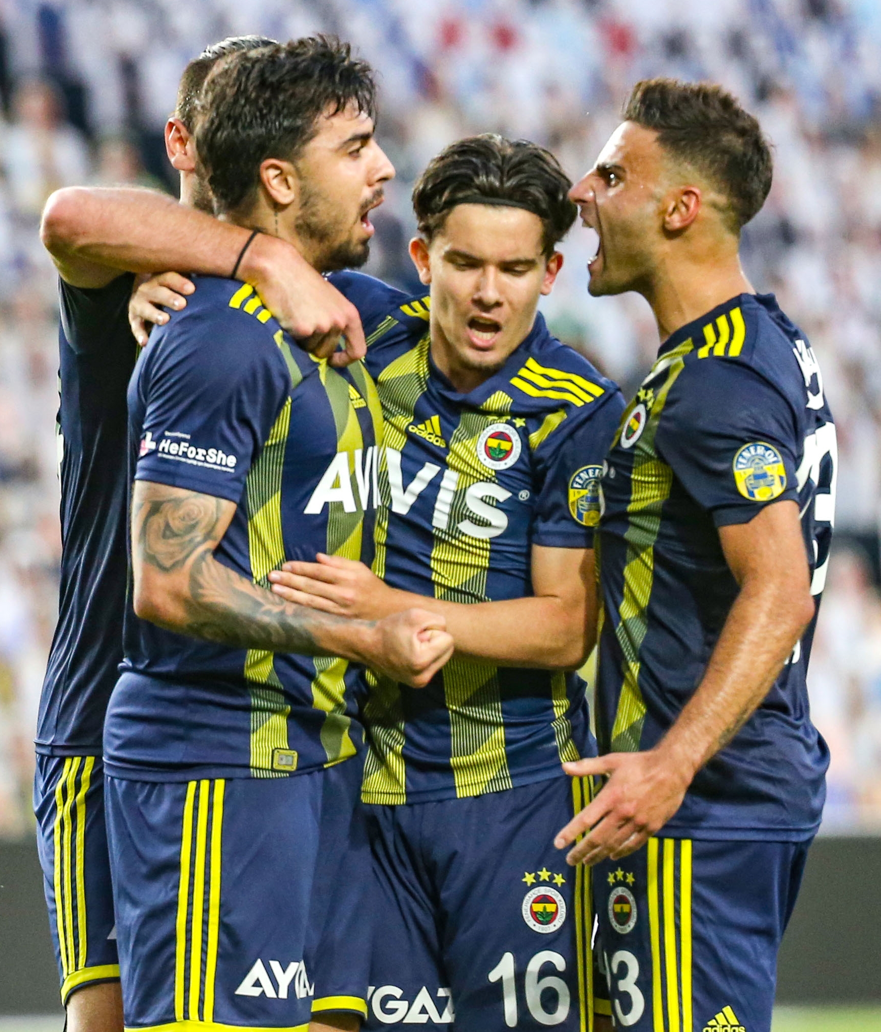 Fenerbahçe uzatmalarda şansı yakaladı!