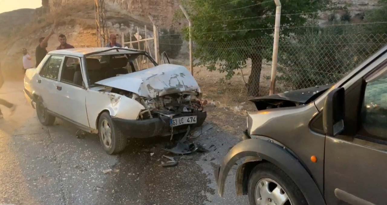 Şanlıurfa'da korkunç kaza! 2'si ağır 5 yaralı