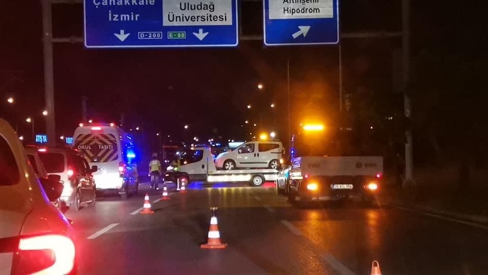 Zincirleme kaza! 5 araç birbirine girdi