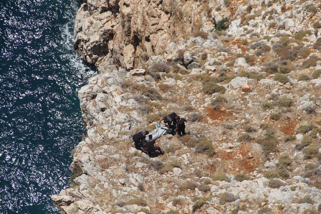 Antalya'da kaybolan 25 yaşındaki gençten acı haber! Kayalık alanda ölü bulundu