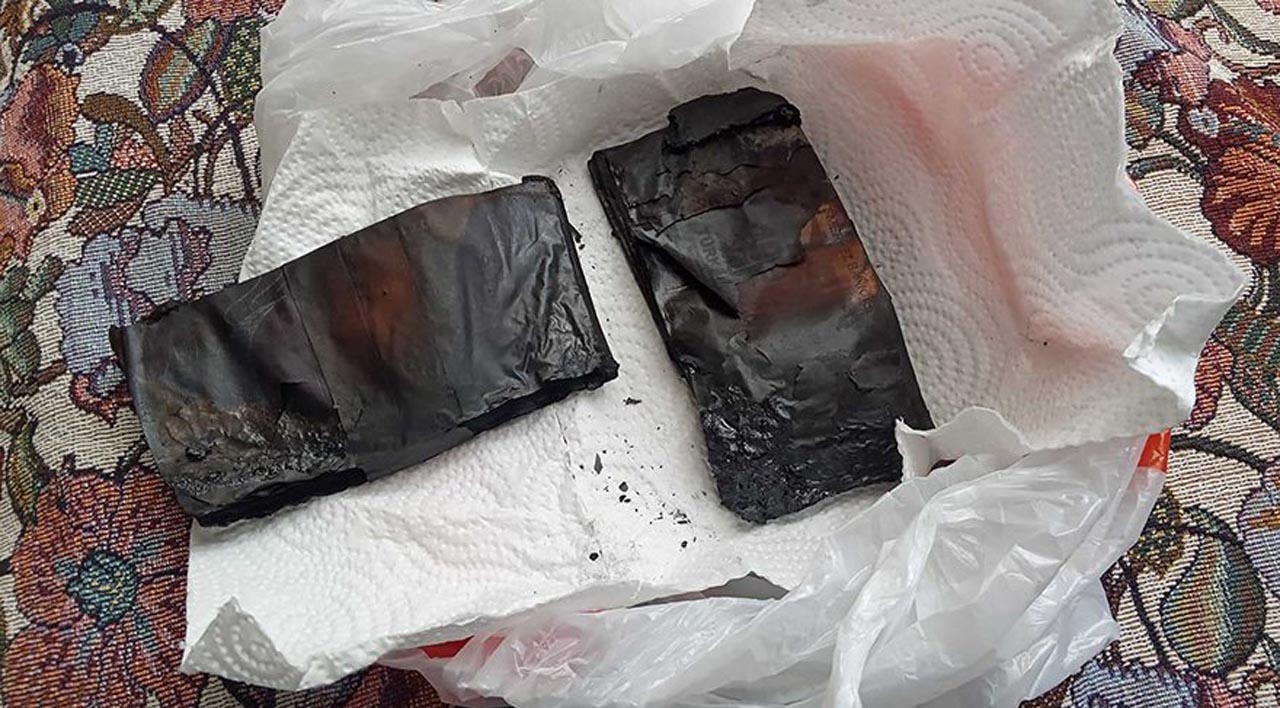 Biriktirdiği parası sobada kül olan kadının imdadına Bakan Albayrak yetişti