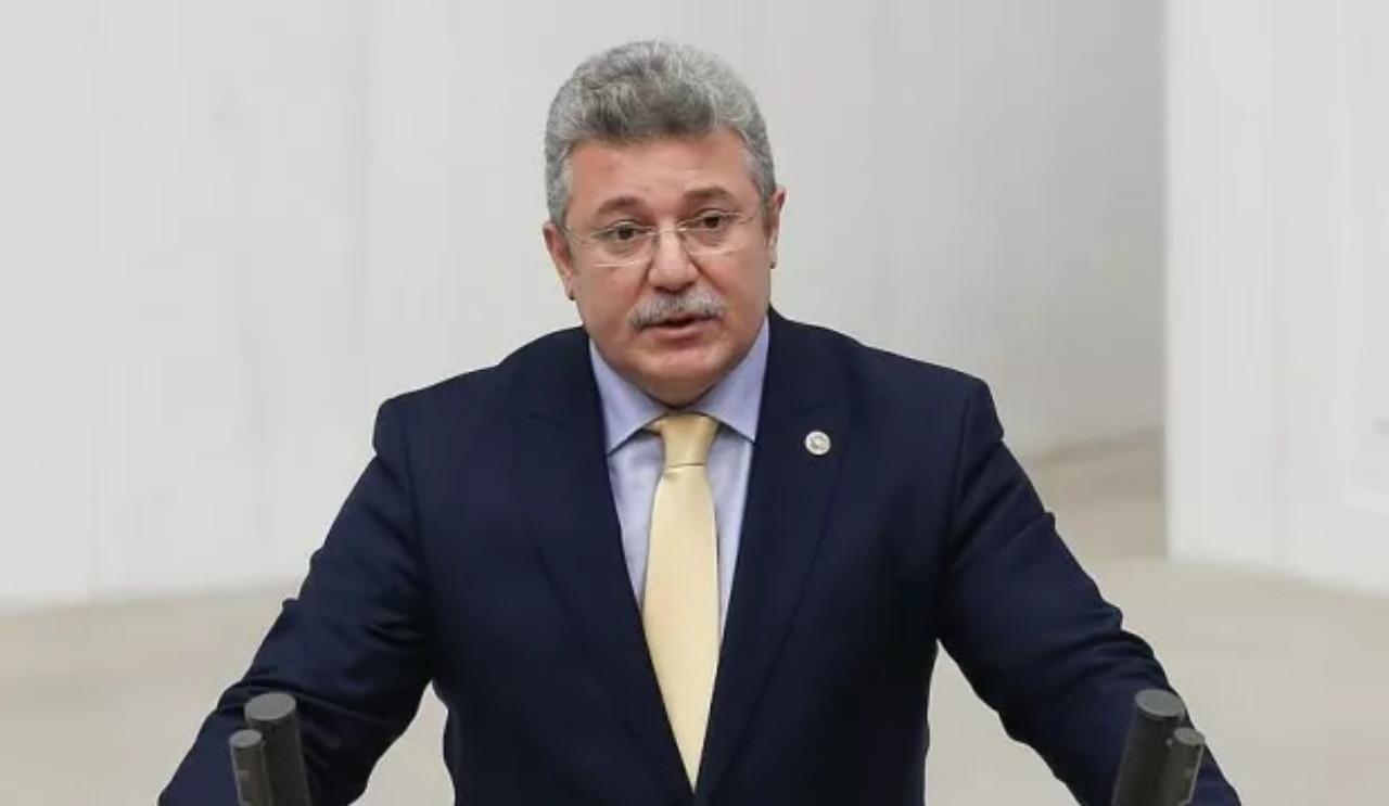 AK Parti Grup Başkanvekili Muhammet Emin Akbaşoğlu Kovid-19'a yakalandı