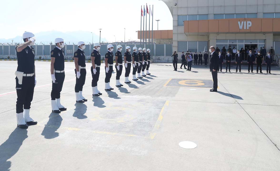 Bakan Soylu acı haberi verdi! Van'da göçmenlerin bulunduğu tekne battı