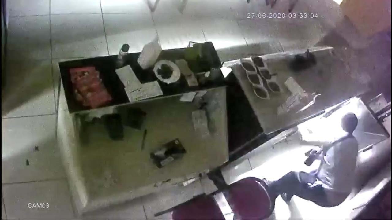 Hırsızdan usanan esnaftan şaşırtan açıklama: ''Her gün harçlık ve yemek vereceğim''