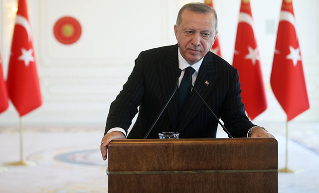 Erdoğan: Türkiye yeni dönemin parlayacak yıldızı olarak gösteriliyor
