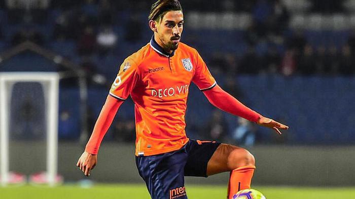 İrfan Can Kahveci kimdir? Kaç yaşında? Hangi takımlarda oynadı?