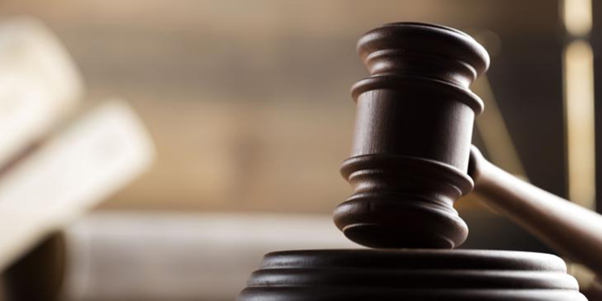 Müdür memurenin kalçasına dokundu, Yargıtay 'Müdür babacan tavır sergilemiştir' dedi