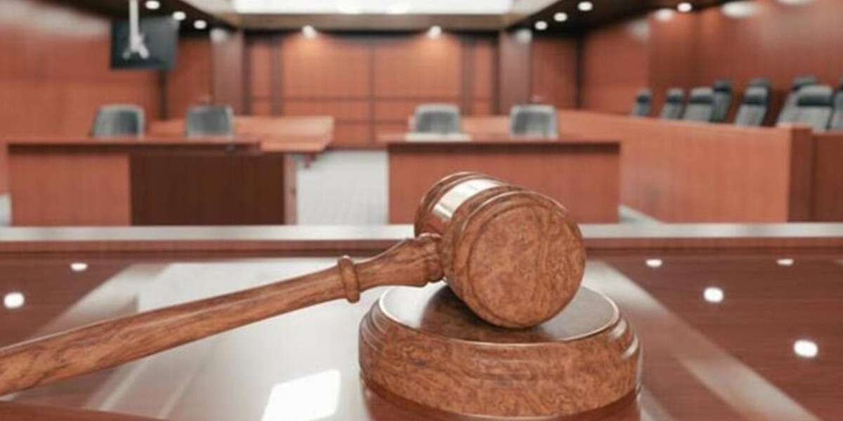 Müdür memurenin kalçasına dokundu, Yargıtay 'Müdür babacan tavır sergilemiştir' dedi