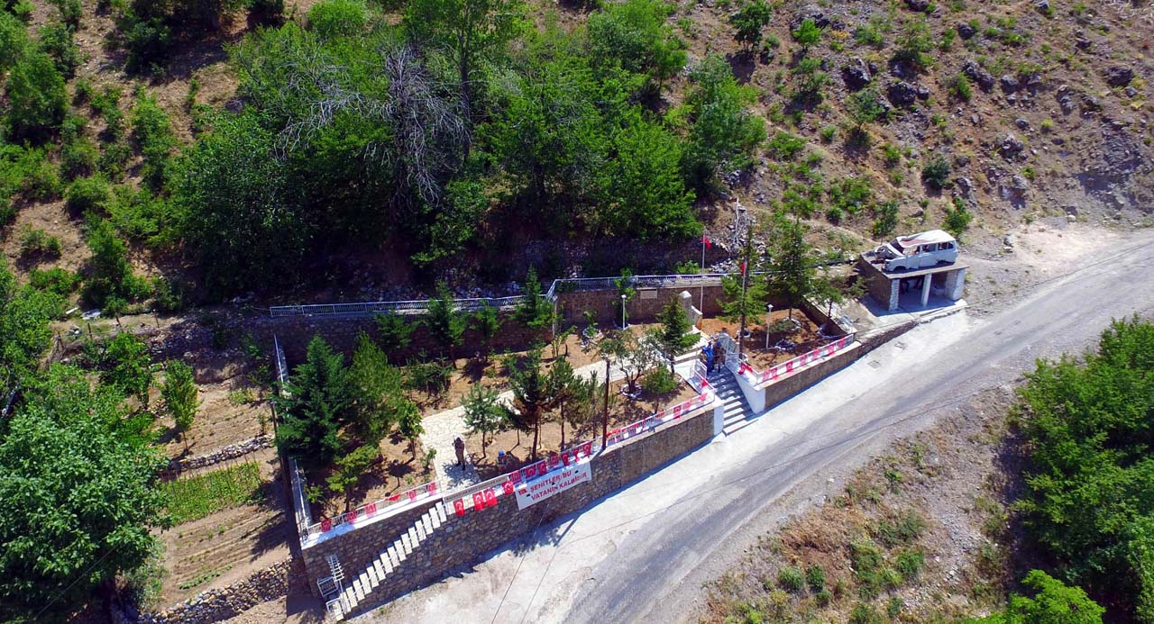 Erzincan'ın Başbağlar köyünde katledilen 33 kişi dualarla anıldı 