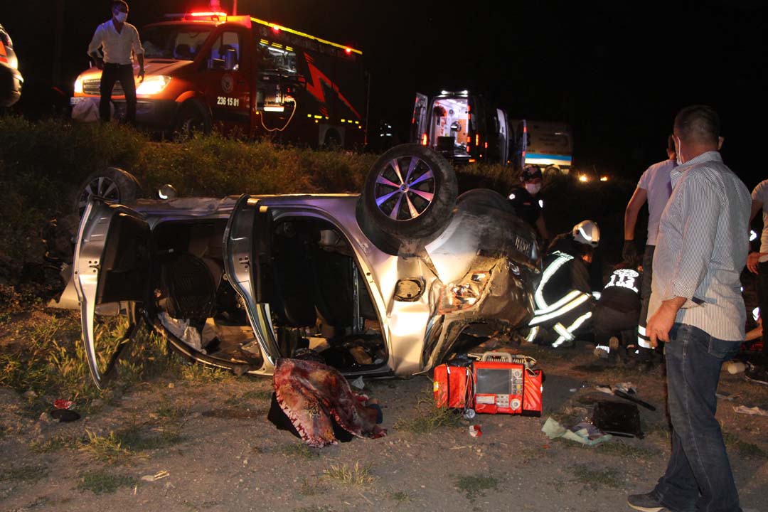 Eskişehir'de korkunç kaza! 1 ölü 5 yaralı