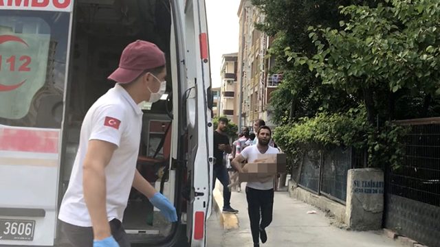 Nefes alamayan oğlunu kucağına alıp koşan baba yürekleri dağladı!