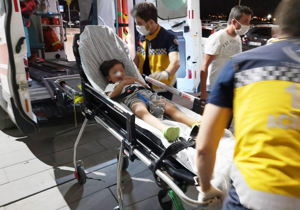 4 yaşındaki çocuk su yerine tiner içince hastanelik oldu!