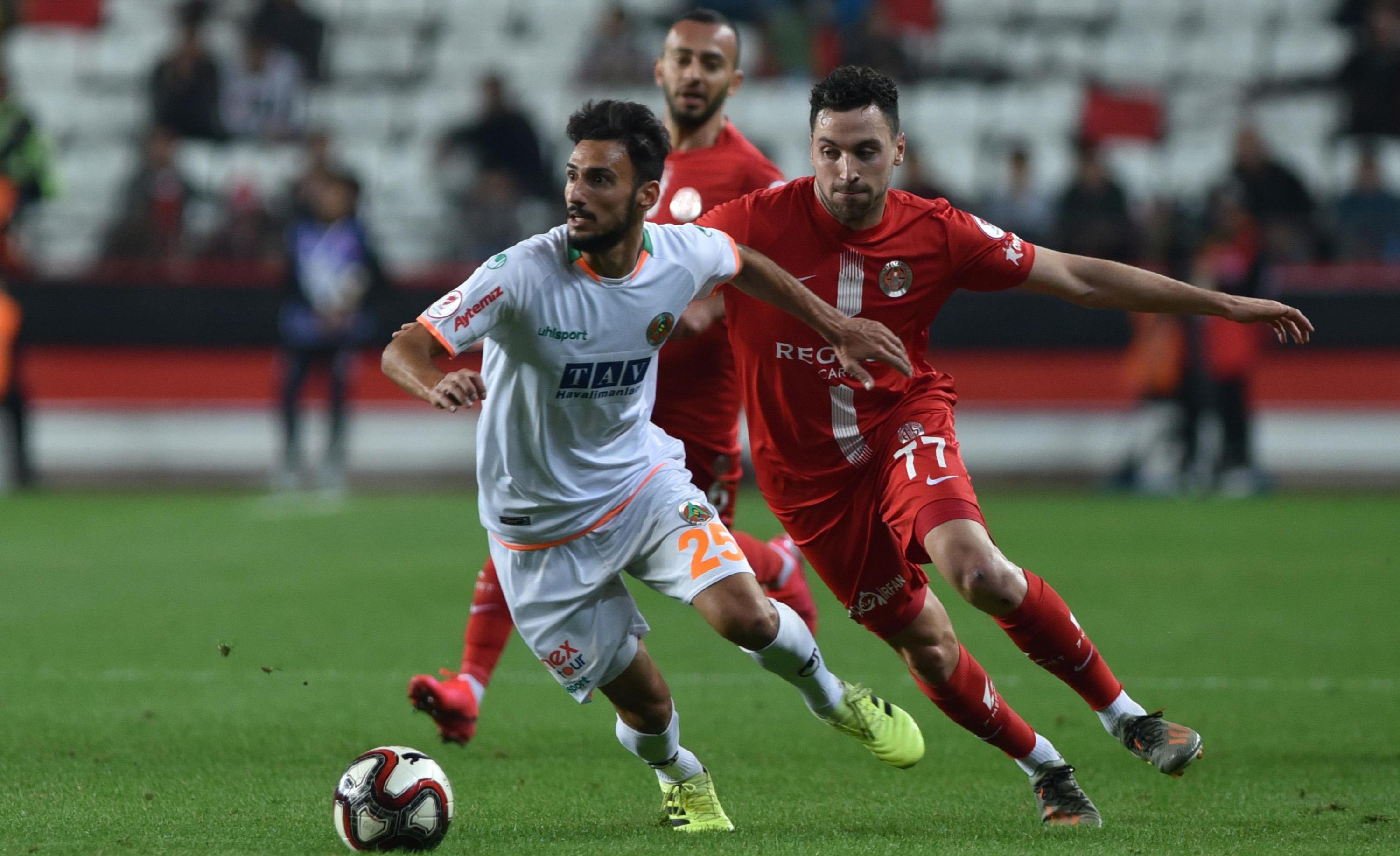 Antalyaspor - Alanyaspor maçı ne zaman? Saat kaçta? Hangi kanalda?