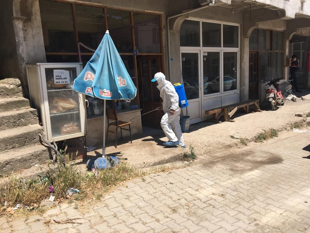 Balıkesir'de vaka sayısında korkutan artış! 150 kişilik mahalle karantinada