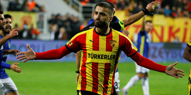 Fenerbahçe ve Galatasaray'da yeni bir transfer savaşı!