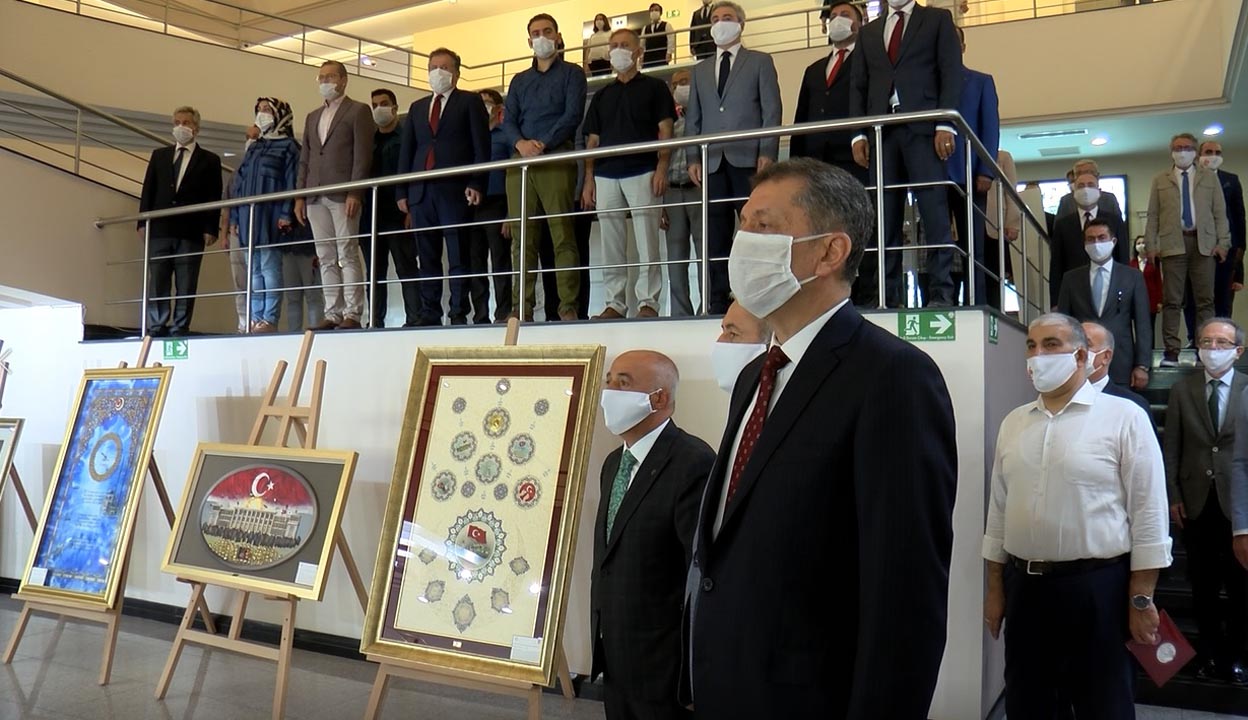 Bakan Selçuk: Okullarımızda 15 Temmuz'un anlaşılması için büyük çaba sarf ediyoruz