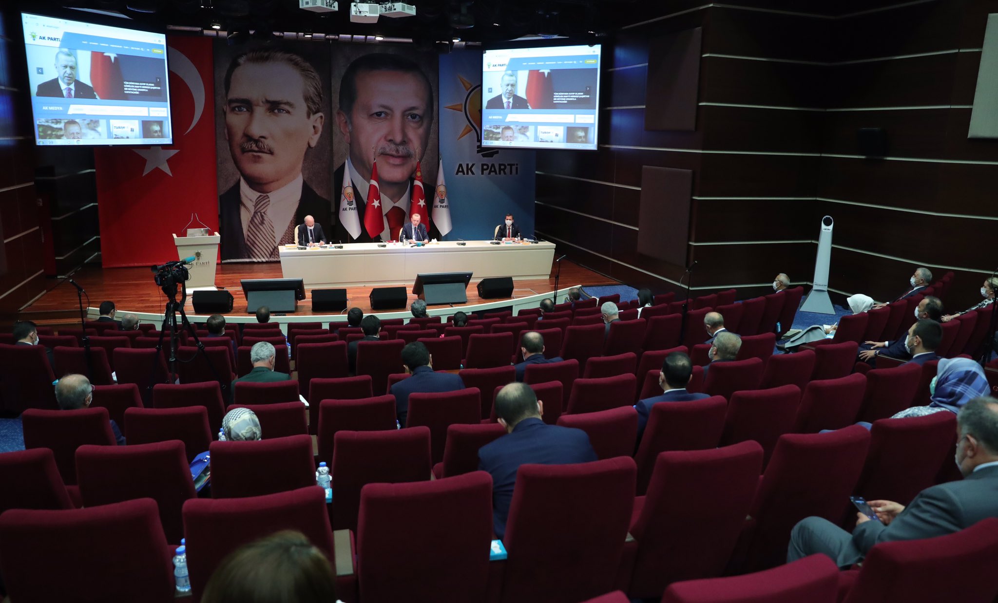 Erdoğan'dan kurmaylarına Ayasofya talimatı: Önemini herkese anlatın