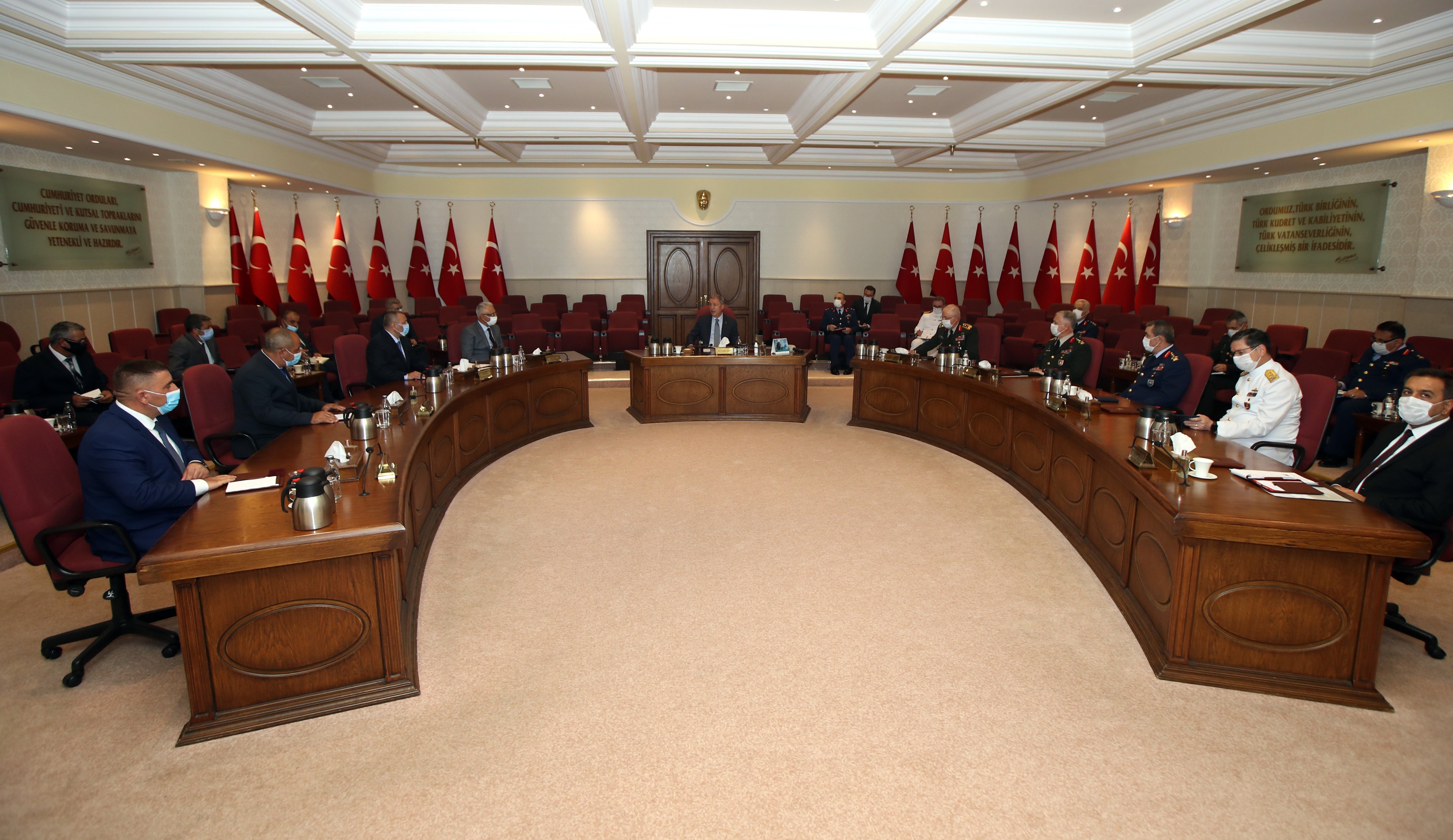 Bakan Akar'dan Ermenistan açıklaması: Hesabını mutlaka ödeyeceklerdir