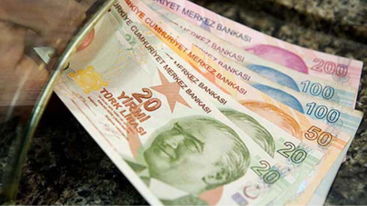 Bayram ikramiyesi yattı mı?Ne zaman ödenecek? Ne kadar? Kimlere verilecek?