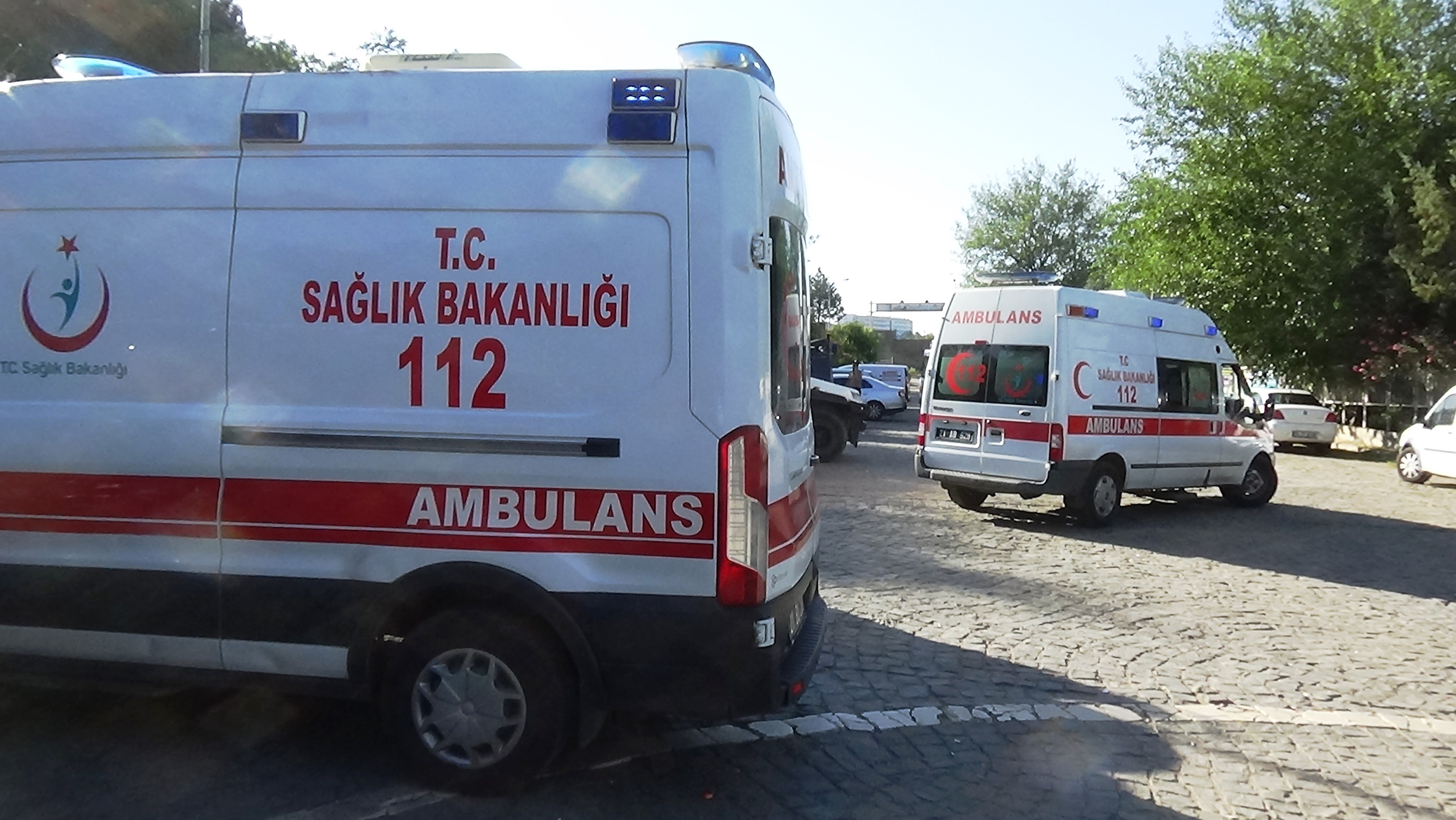 Diyabakır'da taşlı sopalı ihale kavgası! 1'i ağır 8 yaralı