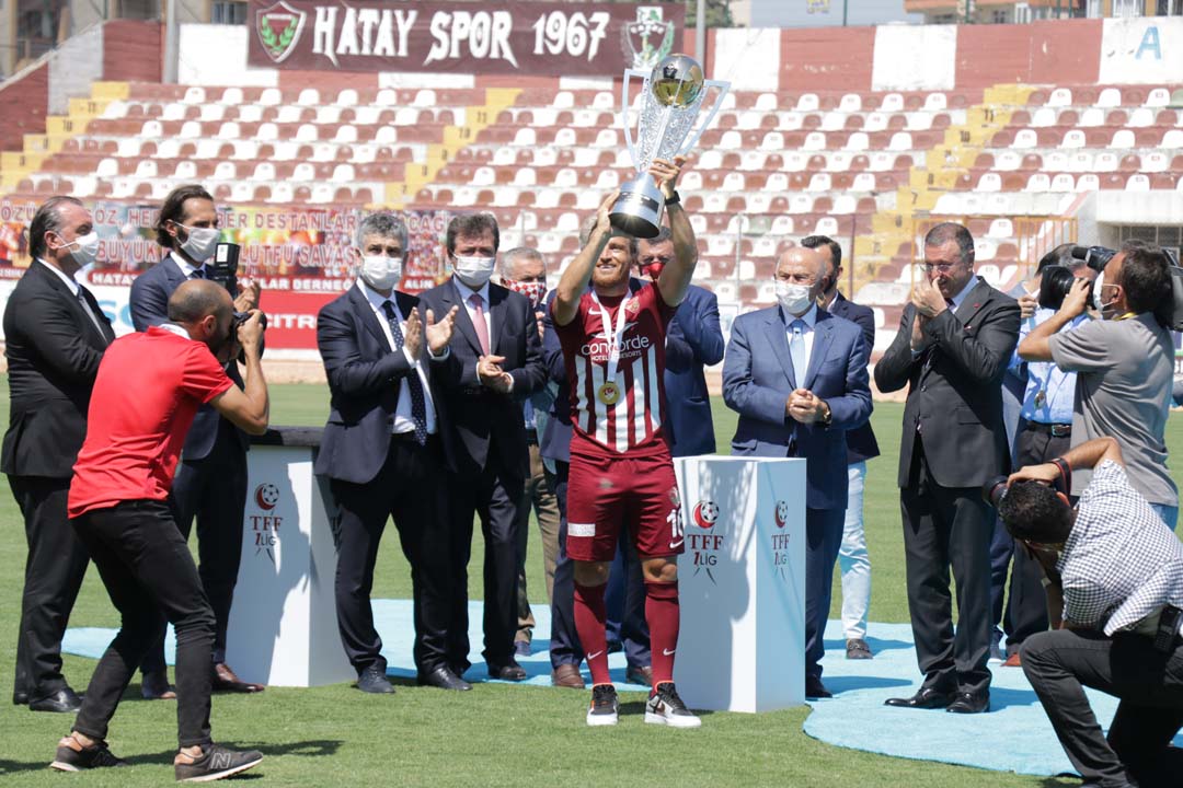 Hatayspor kupasına kavuştu!