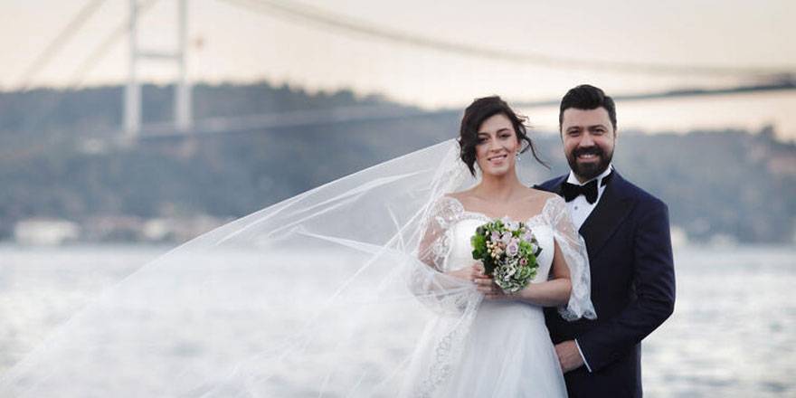 Ünlü çift boşanıyor! Boşanma dilekçesindeki şok iddialar!