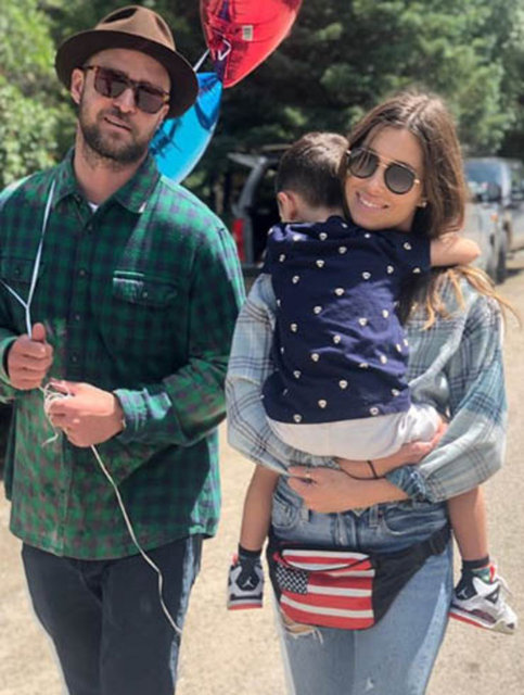 Ünlü çift ikinci çocuklarına kavuştu!