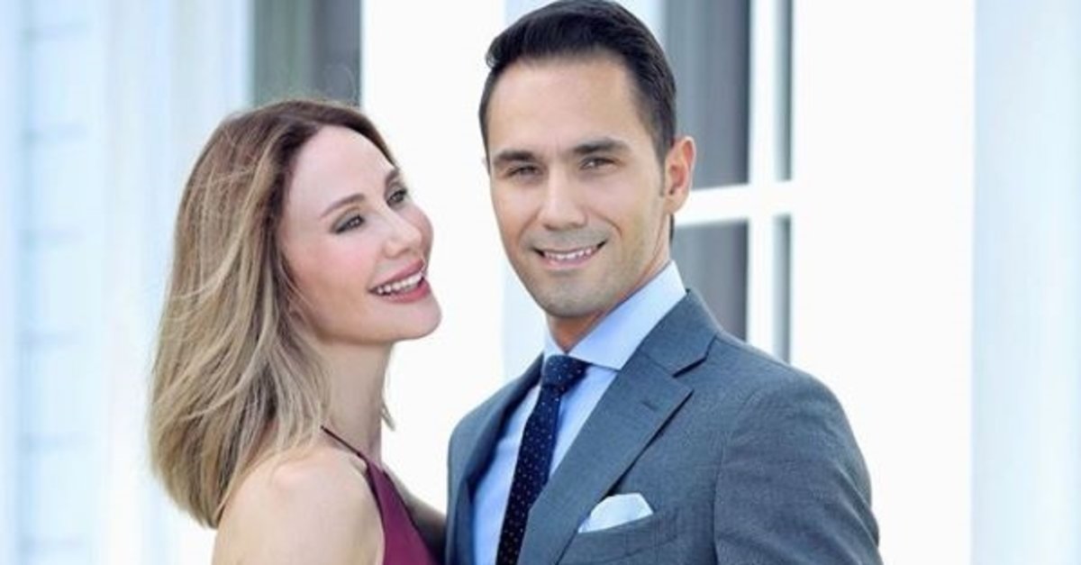 Demet Şener ve Cenk Küpeli'nin aşk tatili!