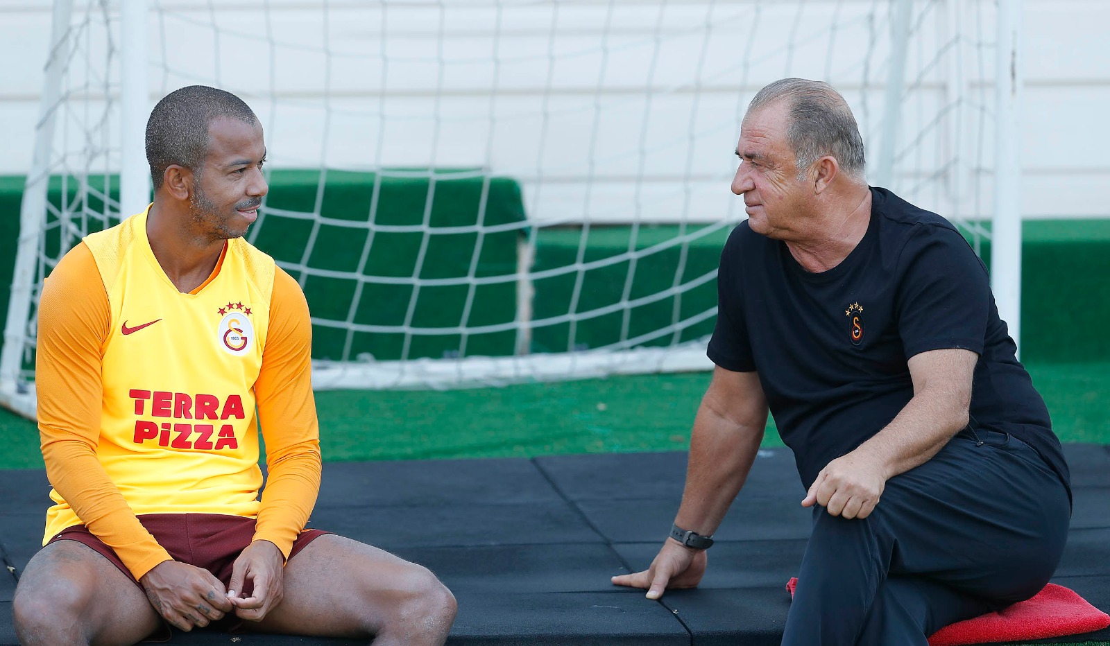 Galatasaray'da o isimler yollar ayrıldı!