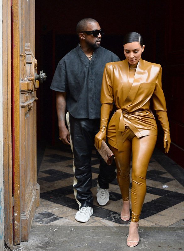 Kanye West Kim Kardashian'dan boşanmak istediğini paylaştı!