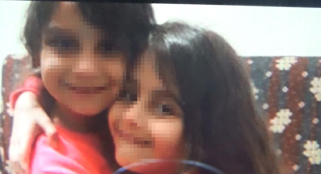 9 yaşındaki ikiz kız kardeşi istismar eden sapık baba ve oğlu tutuklandı!