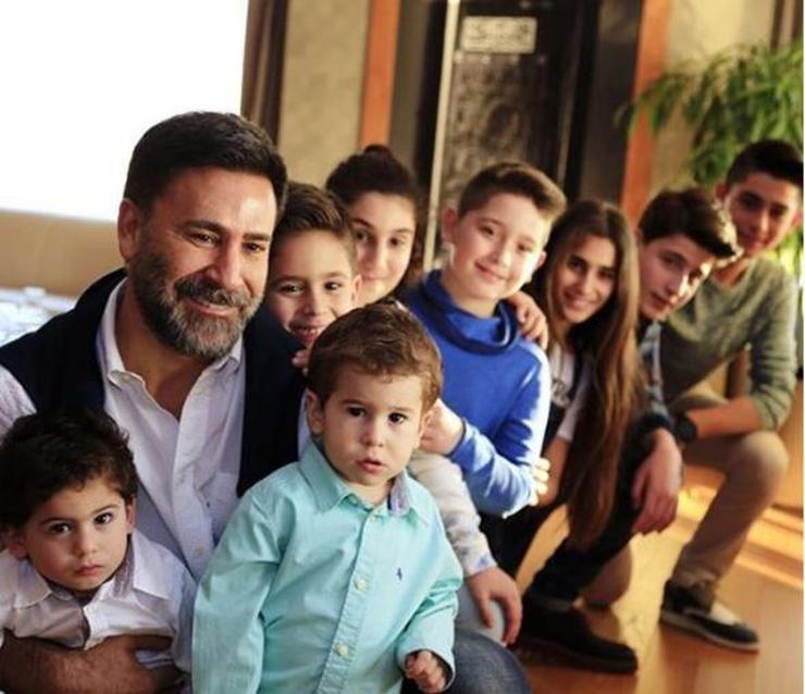 İzzet Yıldızhan'ın mesaj attığı genç kadın sanatçıyı ifşa etti!