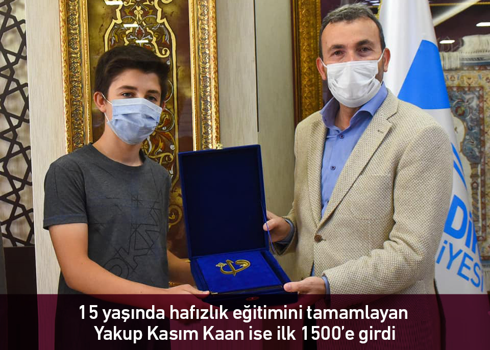 Pendik Belediye Başkanı Ahmet Cin, başarılı olan öğrencileri tebrik etti!