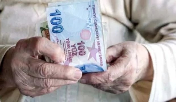 Bakan Selçuk açıkladı: Emekliye 11 milyar lira ikramiye ödedik