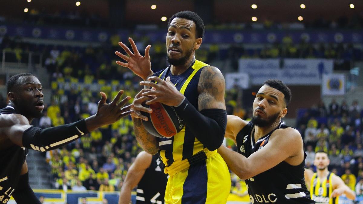 Bayern Münih, Reynolds'ı transfer etti