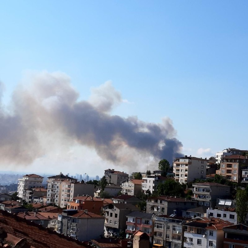 Maltepe'de askeri alanda korkutan yangın!
