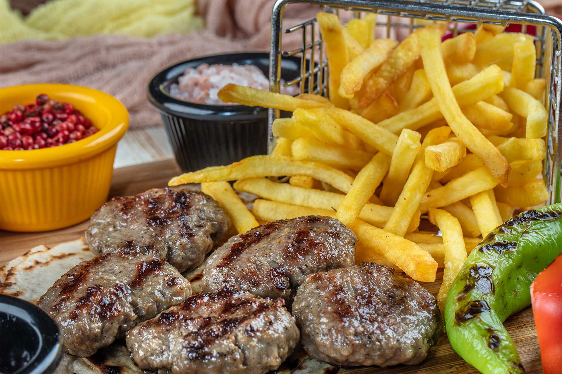 Köfte nasıl yapılır? Köfte tarifi, yapımı, malzemeleri