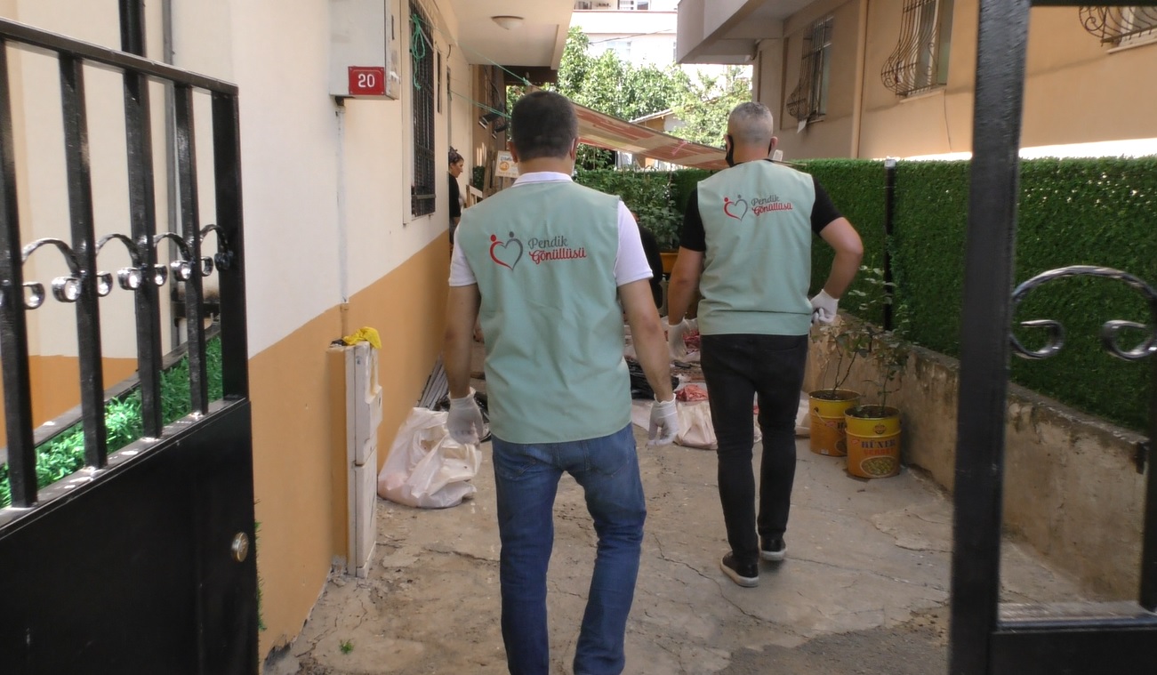 Pendik Belediyesi'nden 2 bin 500 ihtiyaç sahibine 10 ton et dağıtıldı!