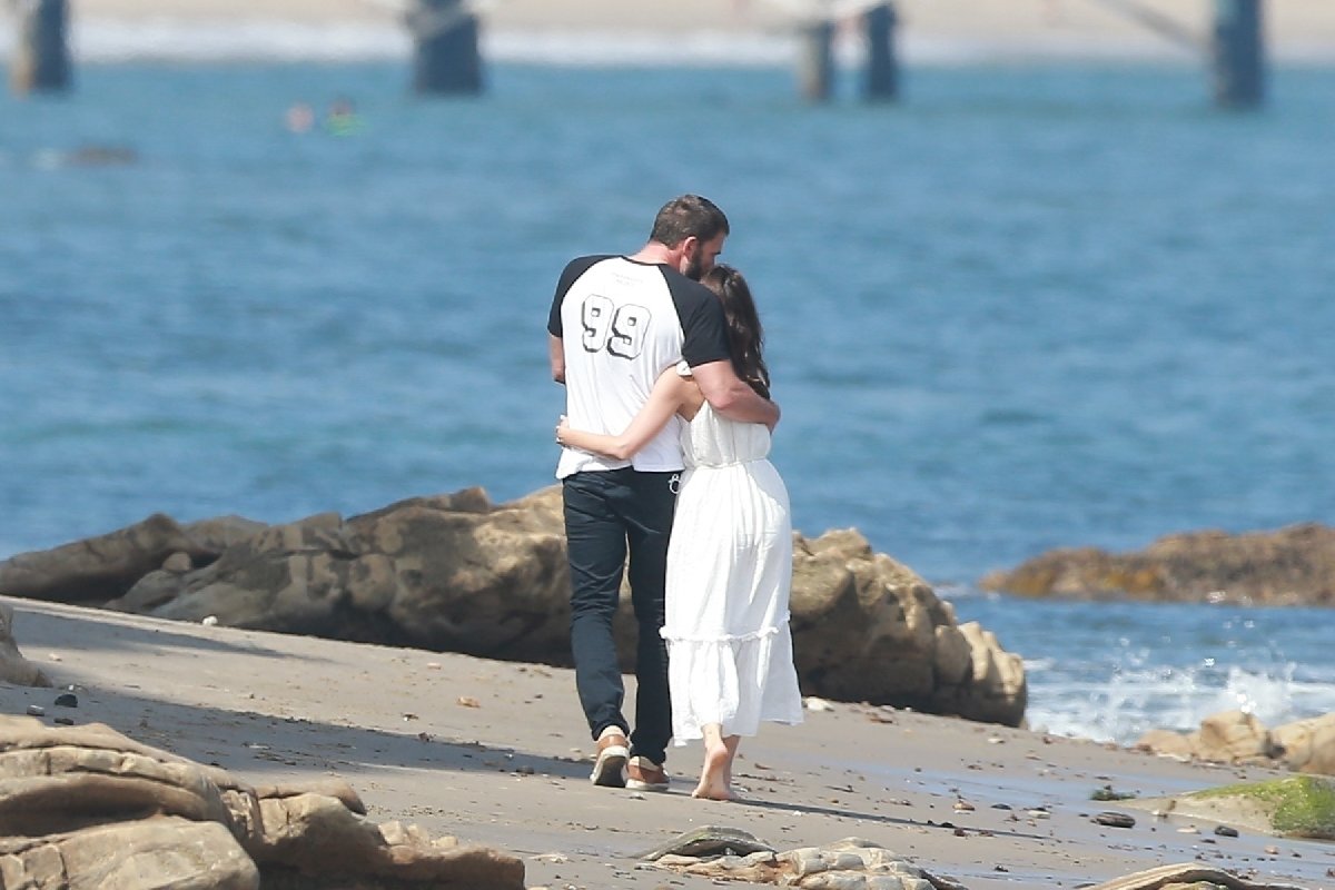 Ben Affleck ve Ana de Armas aşk sarhoşu oldu! 