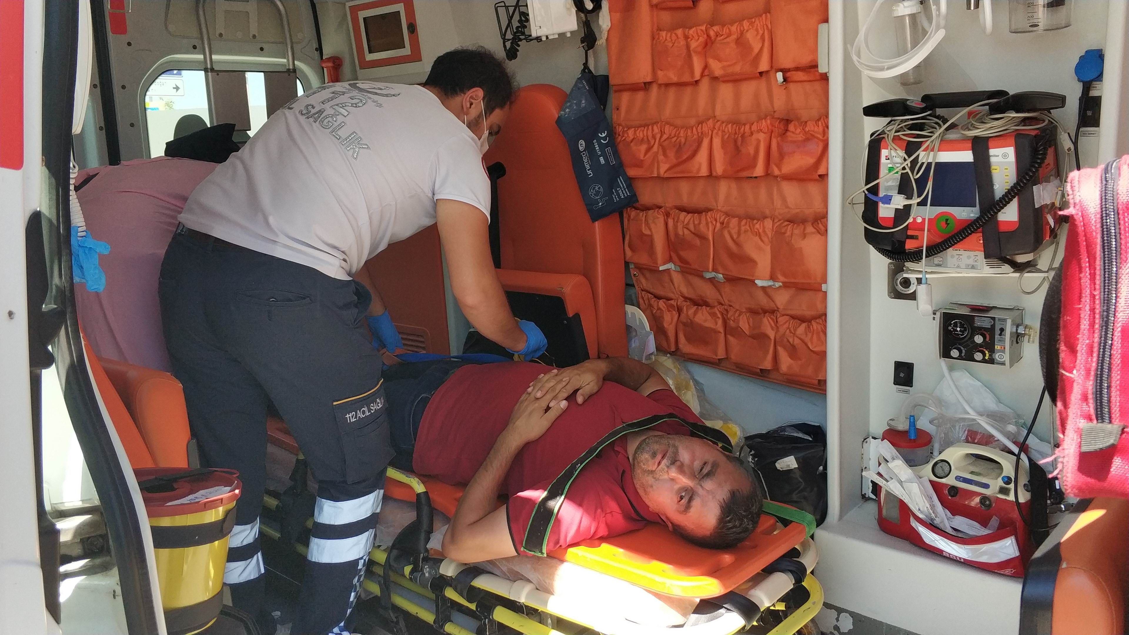 Samsun'da 2 otomobil birbirine girdi: 5 yaralı