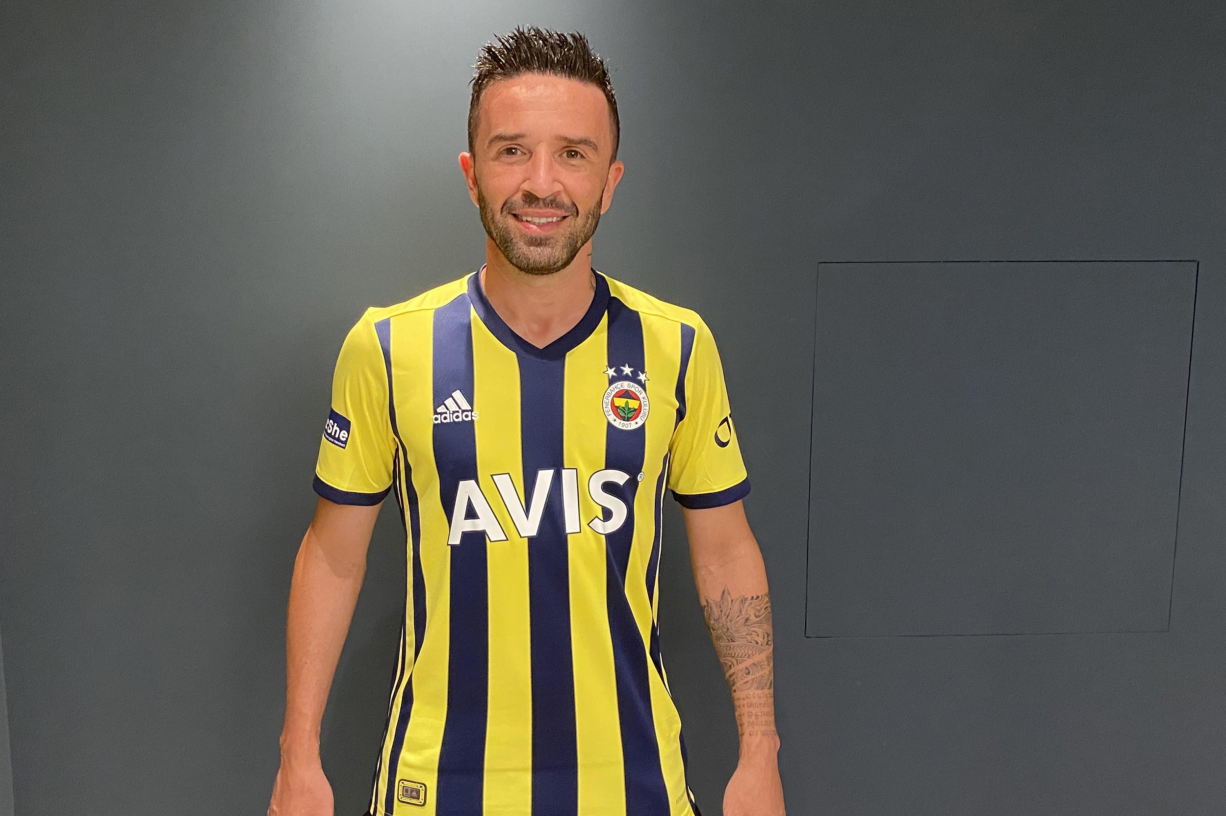 Fenerbahçe, Gökhan Gönül'ü yeniden kadrosuna kattı
