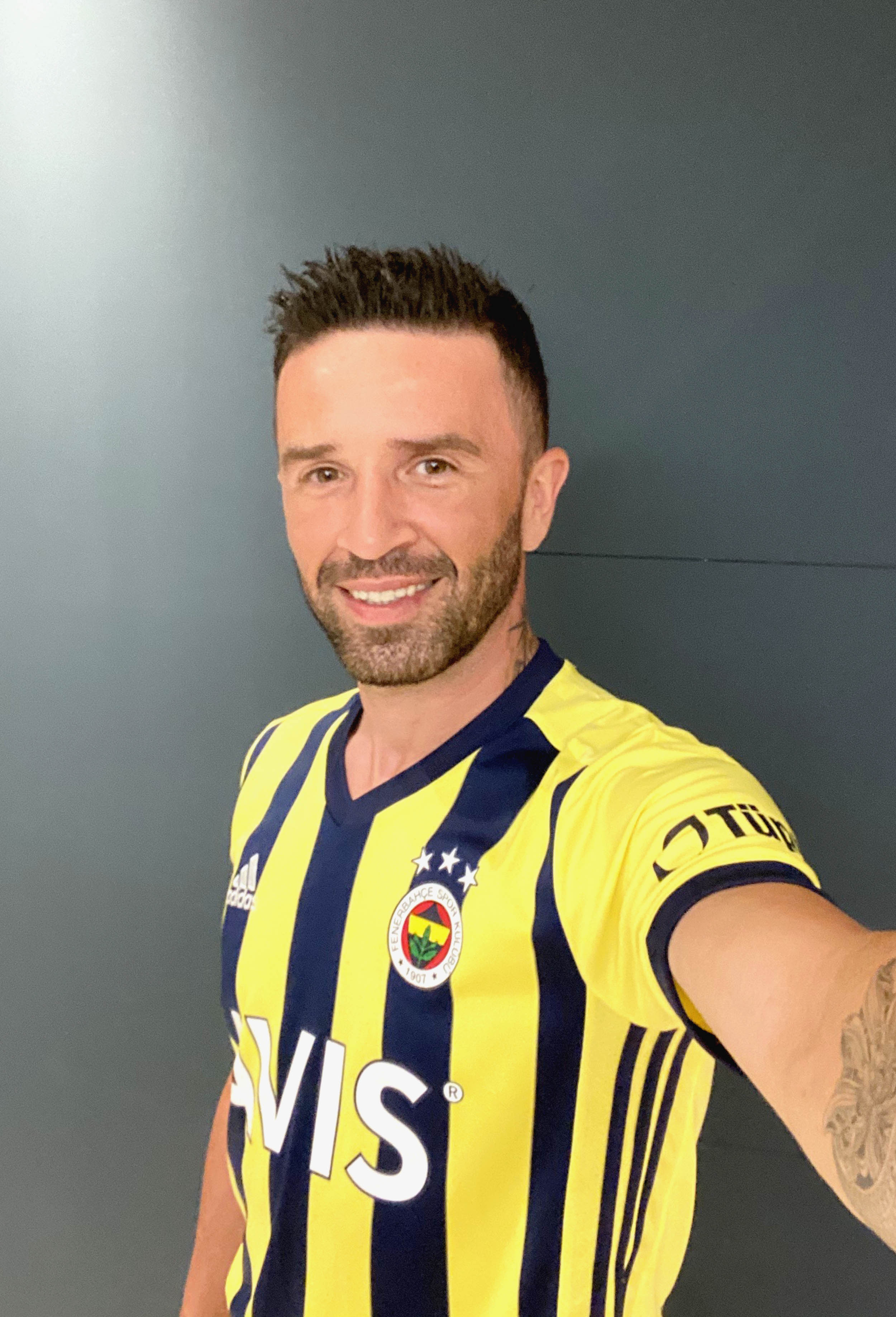 Fenerbahçe, Gökhan Gönül'ü yeniden kadrosuna kattı
