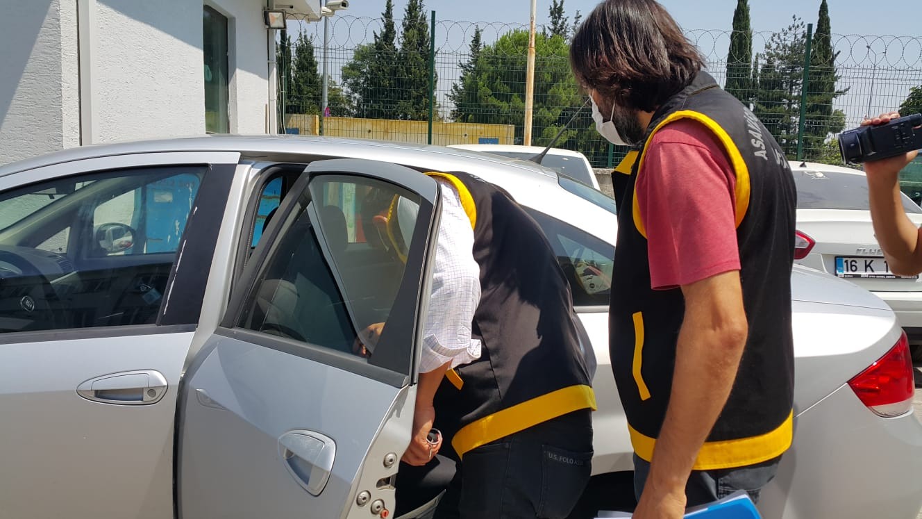 Hemşire ablasını 9 yerinden bıçakladı!