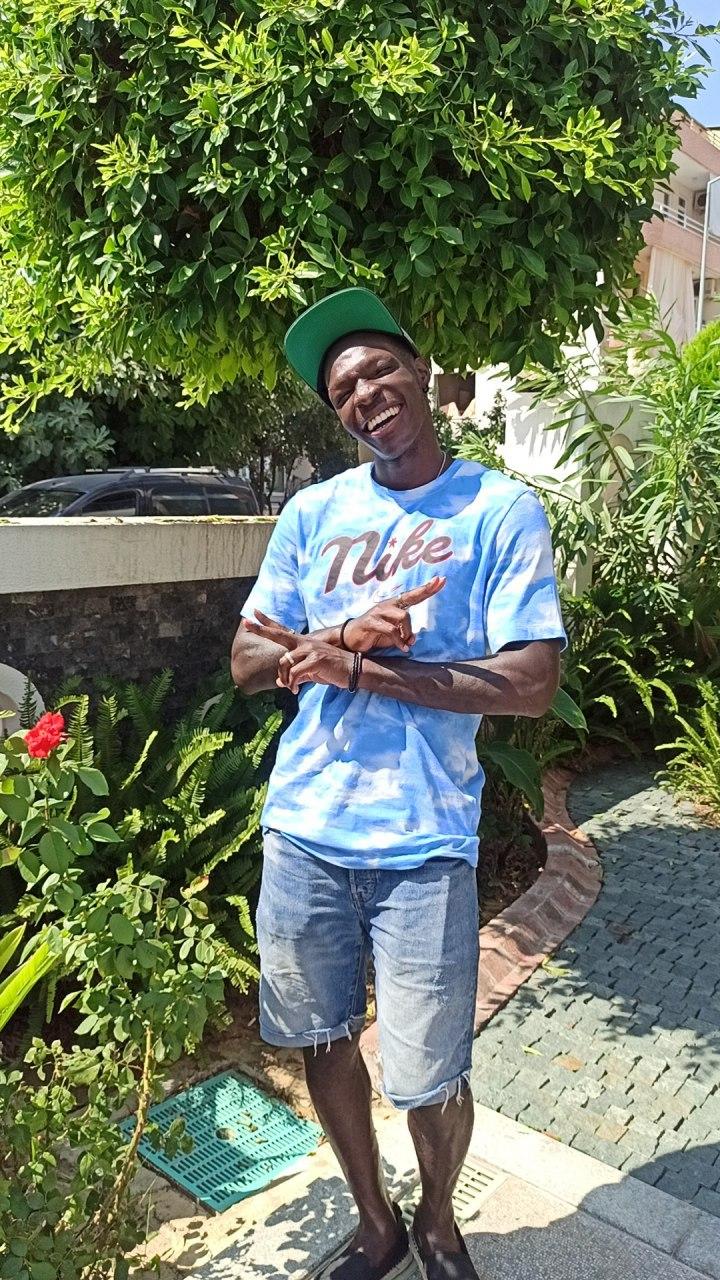 N'Sakala'dan kartal pozu!