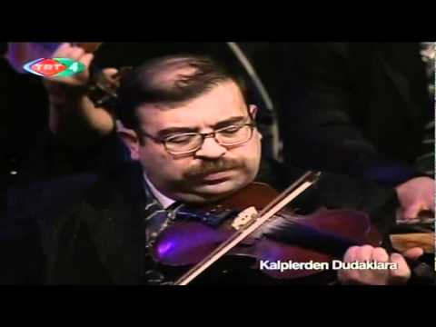 TRT'nin keman sanatçısı Ayhan Çakır hayatını kaybetti