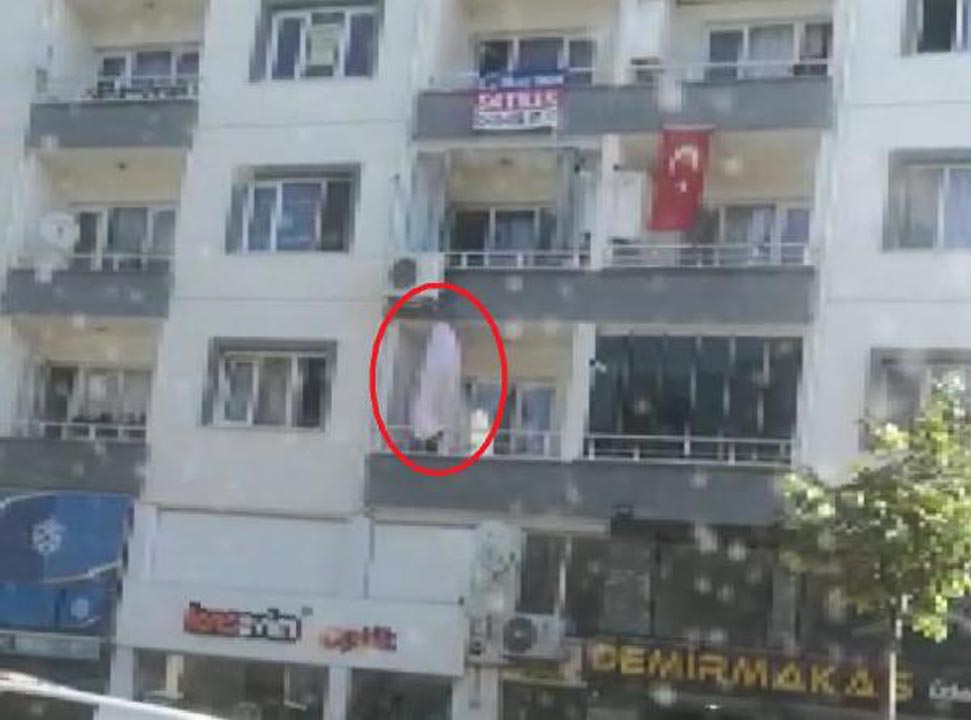 Havalandırma motorunun demirine asılı olan ceset kan dondurdu!