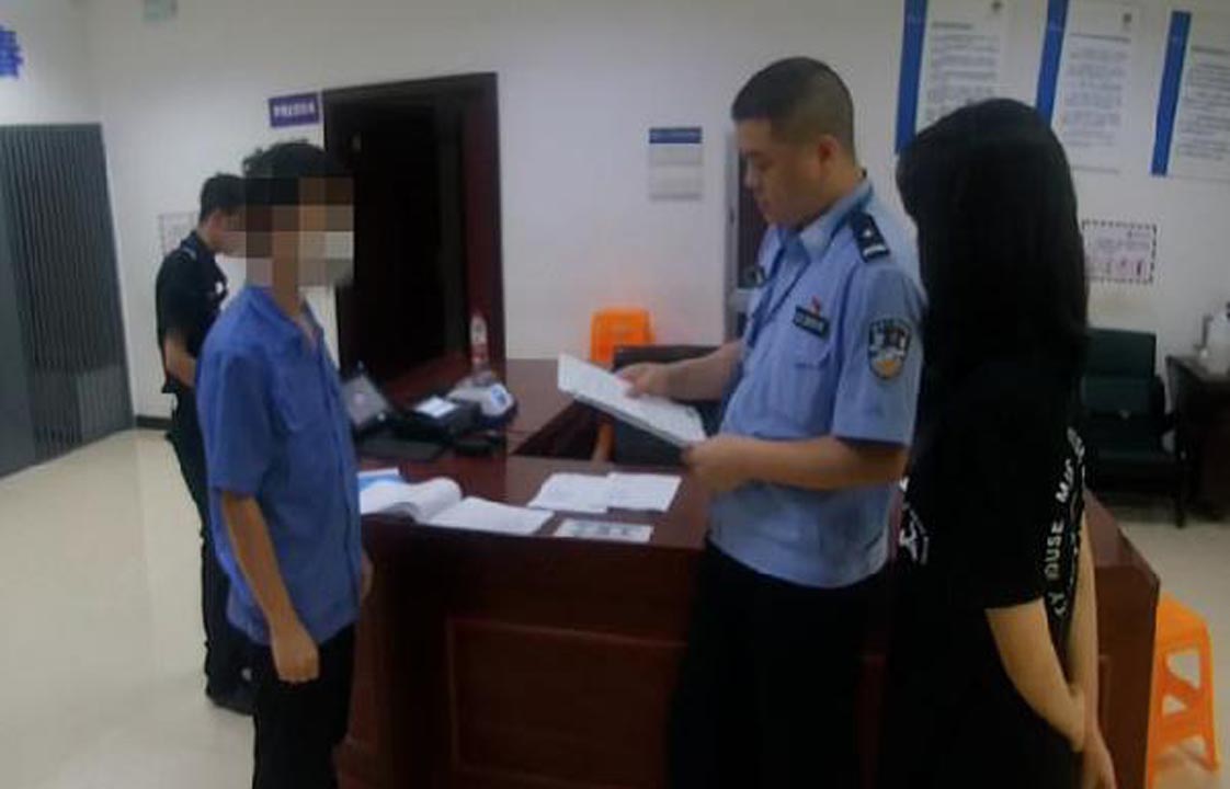 Yakın arkadaşının eşi tarafından aylarca gizli kamerayla izlenmiş!