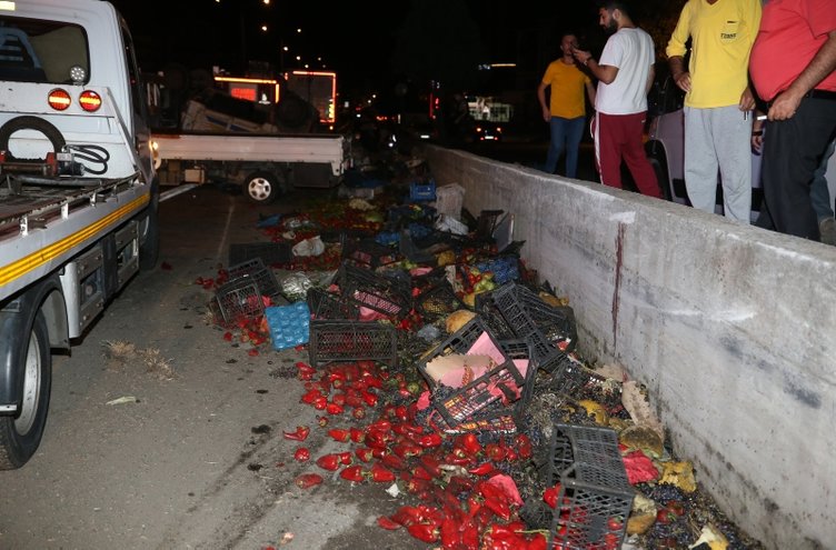 Pendik'te feci kaza ortalığı savaş alanına döndürdü! Yaralılar var!